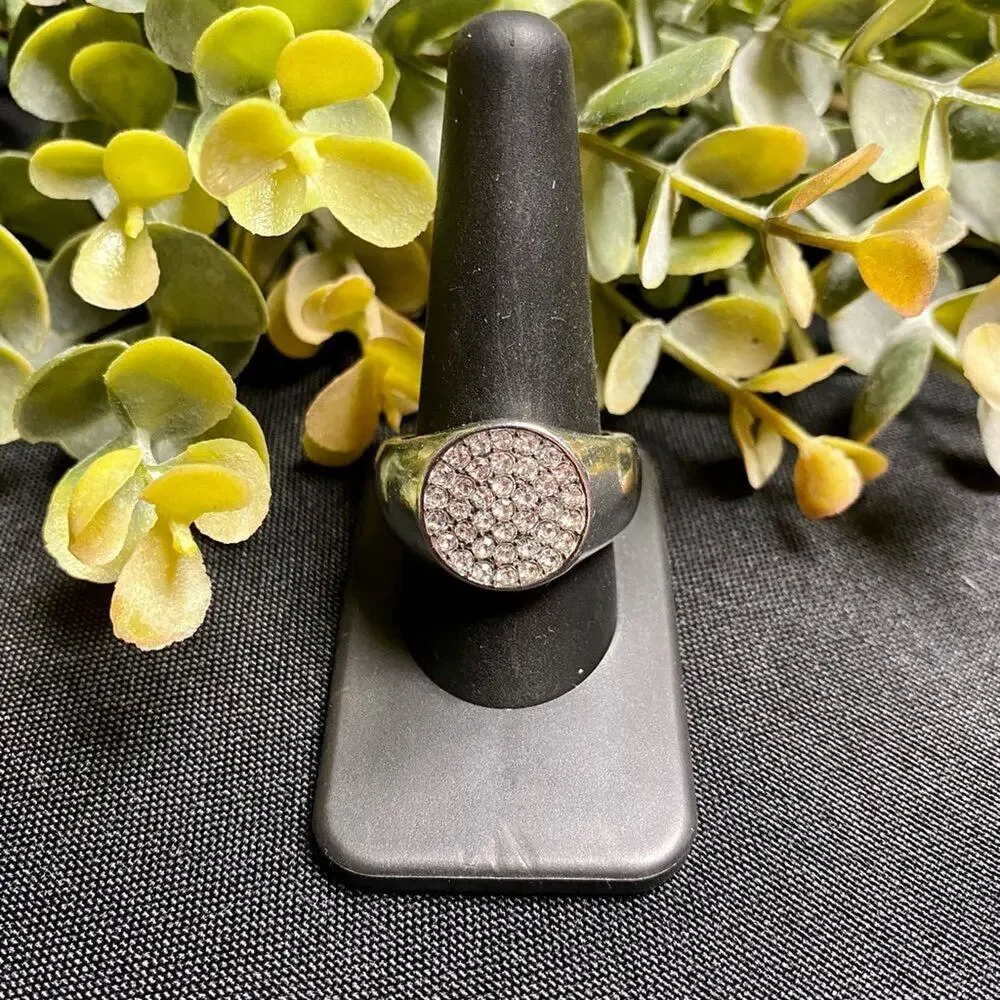 Conquest White Ring (66)